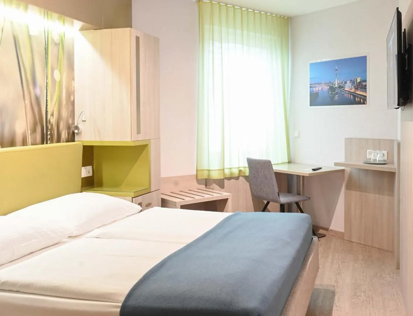 Hotel Am Spichernplatz Düsseldorf 3*,